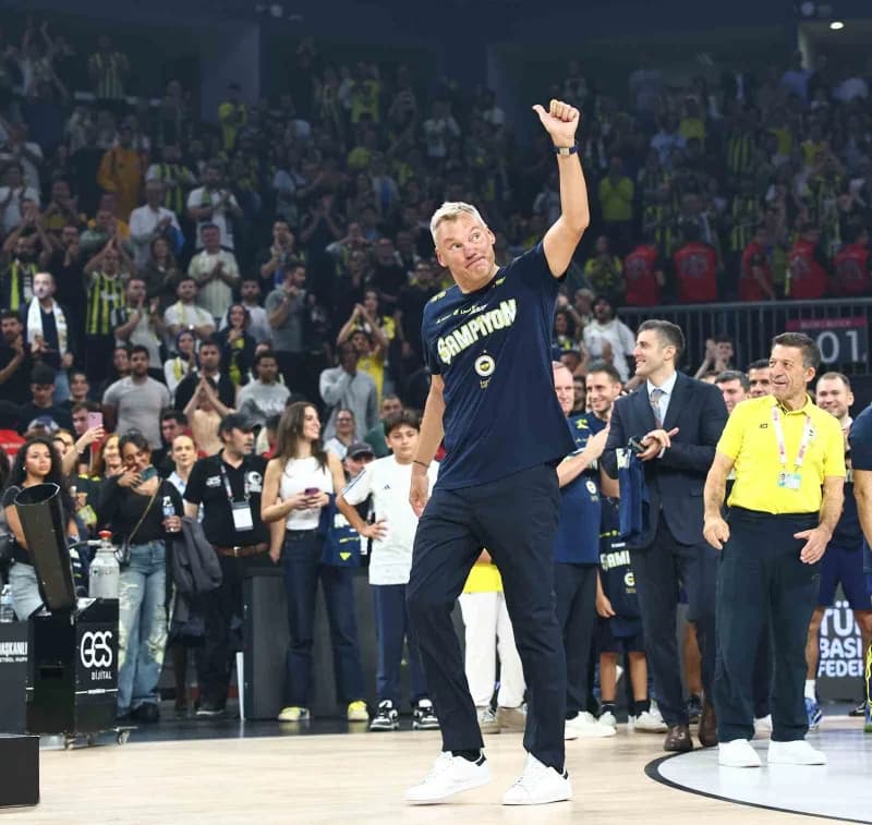 39. Erkekler Cumhurbaşkanlığı Kupası'nda Fenerbahçe, şampiyonluğa ulaşırken, ödüller sahiplerini buldu.