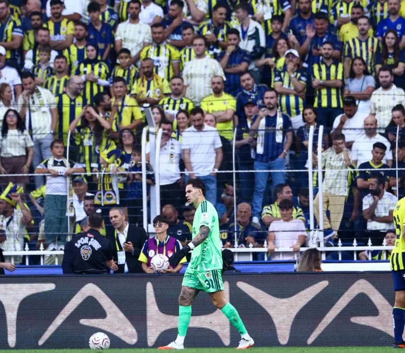 Trendyol Süper Lig’in 6. Haftasında Fenerbahçe, evinde Eyüpspor ile karşılaşıyor. Mücadelenin ilk yarısı sarı-lacivertli