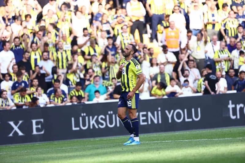 Trendyol Süper Lig’in 6. Haftasında Fenerbahçe, evinde Eyüpspor ile karşılaşıyor. Mücadelenin ilk yarısı sarı-lacivertli