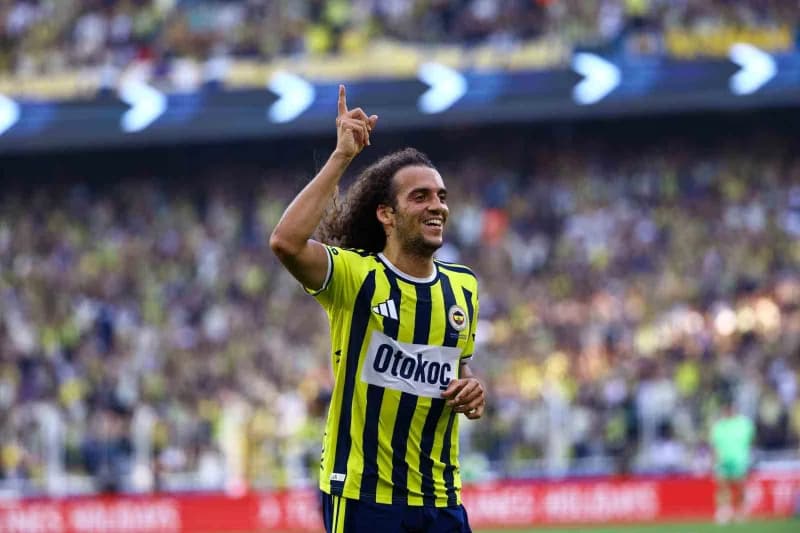 Trendyol Süper Lig’in 6. Haftasında Fenerbahçe, evinde Eyüpspor ile karşılaşıyor. Mücadelenin ilk yarısı sarı-lacivertli