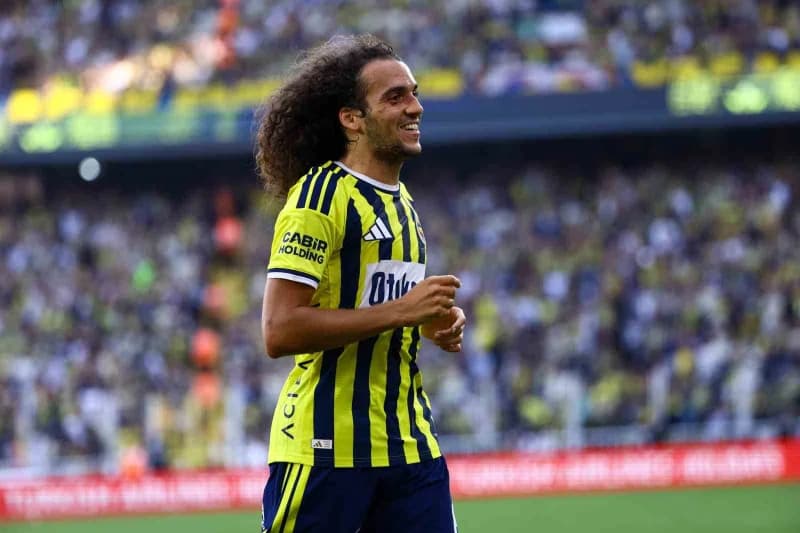 Trendyol Süper Lig’in 6. Haftasında Fenerbahçe, evinde Eyüpspor ile karşılaşıyor. Mücadelenin ilk yarısı sarı-lacivertli