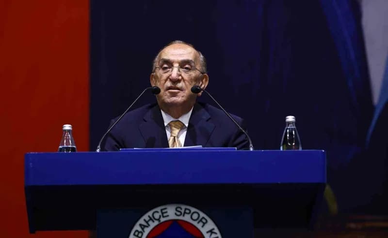 Gündemde yer alan 13. Maddedeki 'Fenerbahçe Şükrü Saracoğlu Spor Kompleksinde seyirci kapasitesinin artırımına dair Proj