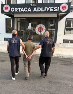 Muğla Emniyet Müdürlüğü ekipleri tarafından yakalanan FETÖ üyesi H.A.