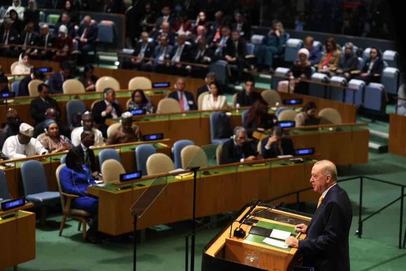 Cumhurbaşkanı Erdoğan: "Bizler, tıpkı geçen yıl olduğu gibi özgür ve egemen Filistin Devleti'nin sesi olacak, Filistin h