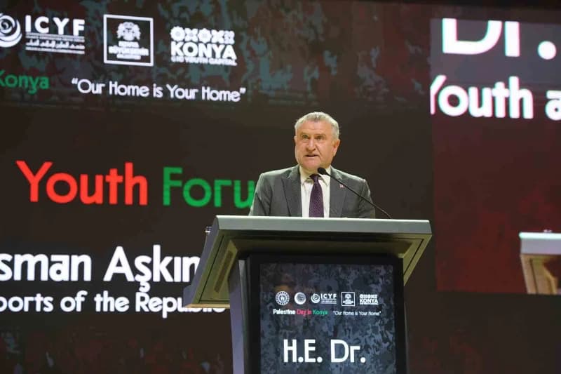 Gençlik ve Spor Bakanı Aşkın Osman Bak