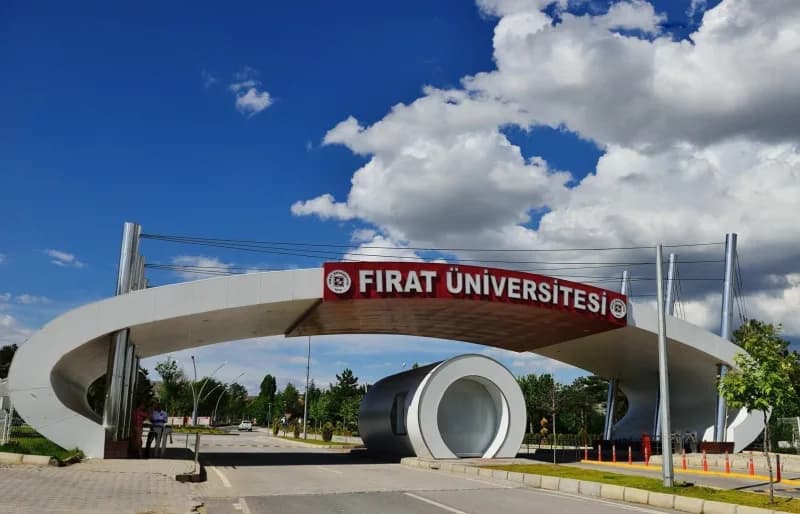 Fırat Üniversitesi kampüsünden genel görünüm ve akademik binalar