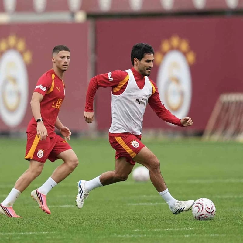 Galatasaray, Trendyol Süper Lig’in 7. Haftasında Kasımpaşa ile oynayacağı maçın hazırlıklarını bugün yaptığı antrenmanla