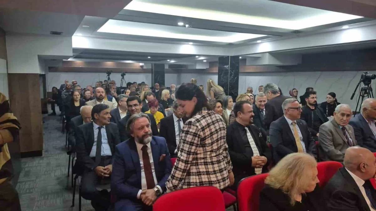 Ankara'da Azerbaycan Milli Meclisi Tovuz eski Milletvekili Ganire Paşayeva'nın vefatının 3'üncü yıldönümünde anıldı.