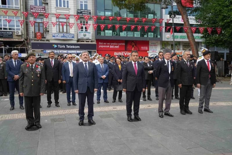 Samsun Valisi Orhan Tavlı, 19 Eylül Gaziler Günü programında yaptığı konuşmada "Gazi milletimiz, kahraman ecdadımıza des