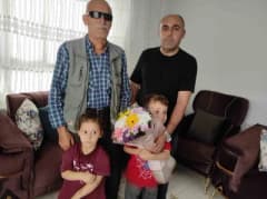 Batman Sason ilçesinde yaşayan gazi Servet Çiftçi evinde oturuyor