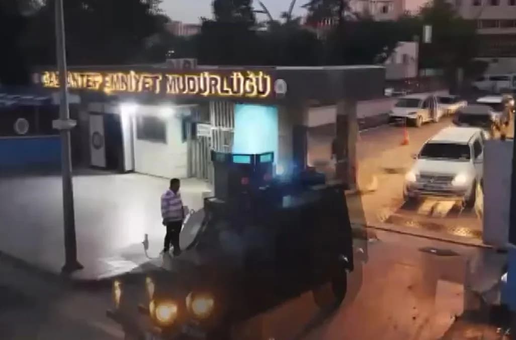 Gaziantep Cumhuriyet Başsavcılığı koordinesinde Gaziantep, Şanlıurfa ve Antalya’da gerçekleştirilen eş zamanlı operasyon
