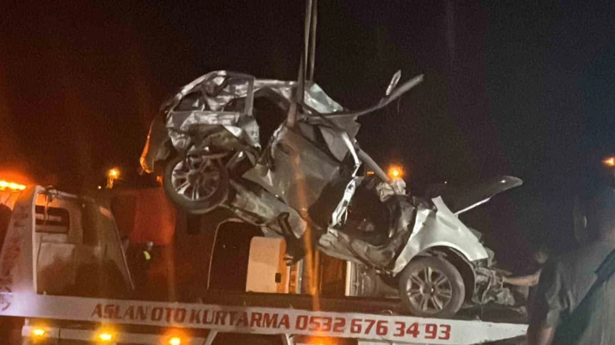 Gaziantep'te 7 kişinin öldüğü Kazada araçlar yoldan kaldırıldı