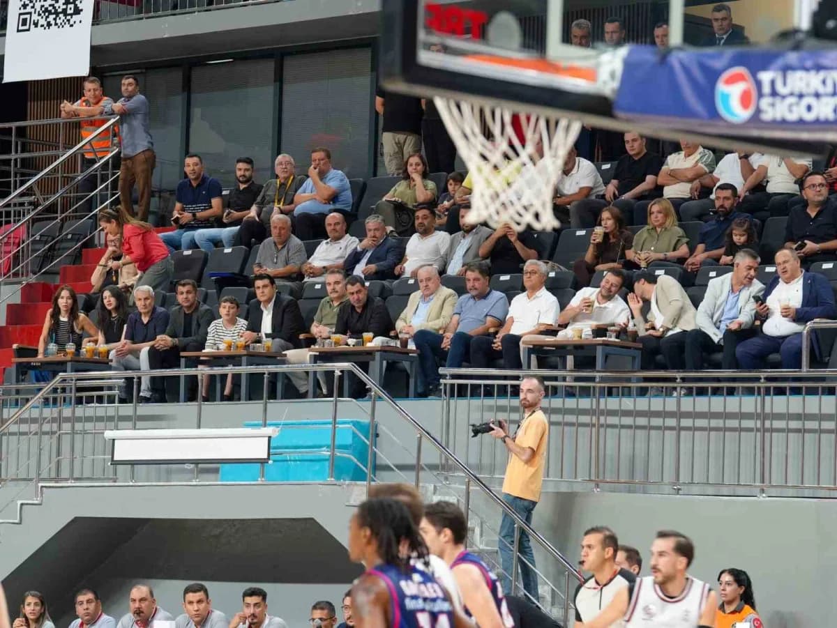 Gaziantep Basketbol, evindeki ilk maçtan galibiyetle ayrıldı