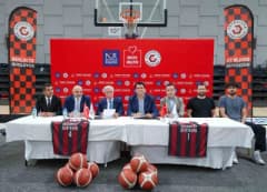 Gaziantep Basketbol ile NCR International Hospital arasında sağlık sponsoru anlaşması imza töreni
