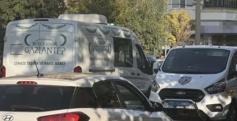 Gaziantep’te bir şahıs, evde tartıştığı arkadaşını öldürüp intihar etti