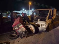 Gaziantep Yavuzeli ilçesinde kamyonet ile traktörün çarpıştığı trafik kazası sonrası olay yeri