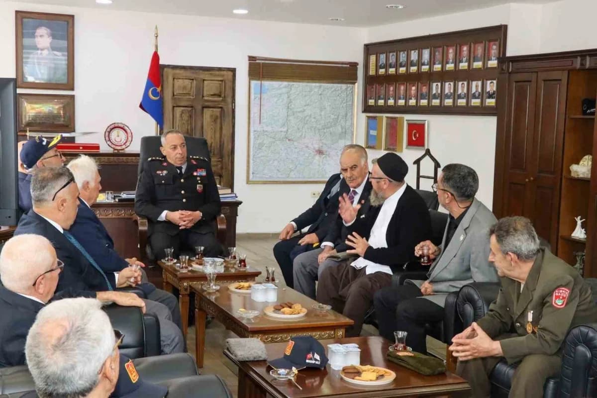 Gaziler Günü’nde kahraman Gaziler jandarmada misafir edildi
