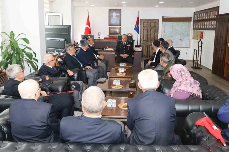 Bilecik İl Jandarma Komutanlığında Gaziler Günü etkinliğinde gaziler ve yakınları