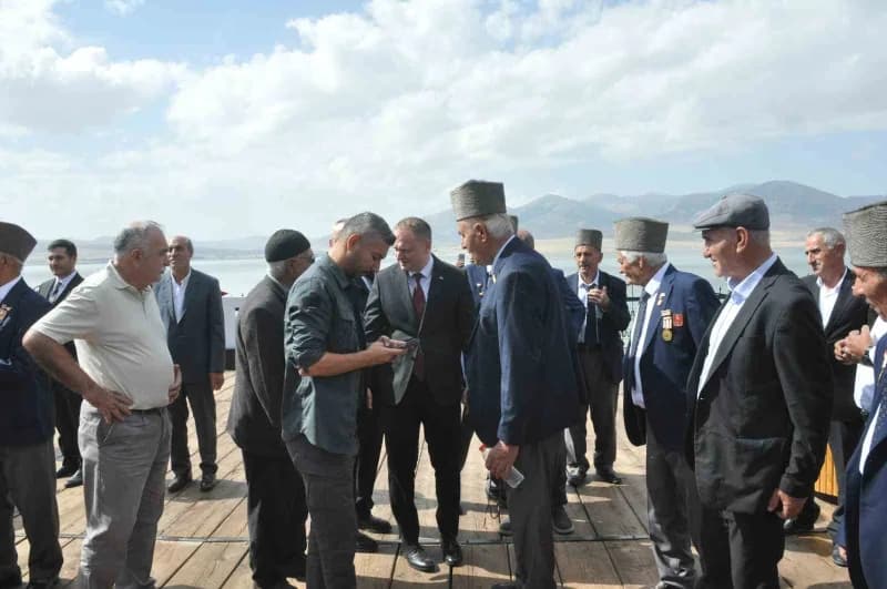 Muş'un Bulanık ilçesinde 19 Eylül Gaziler Günü, düzenlenen tören ve Gaziler onuruna verilen kahvaltı programıyla kutland