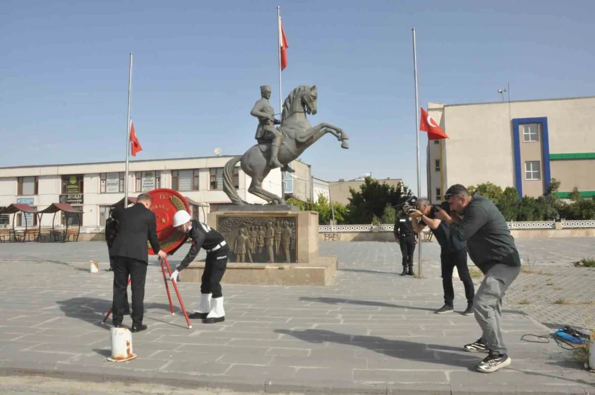 Bulanık Cumhuriyet Meydanı'nda 19 Eylül Gaziler Günü töreni ve gazilerle kahvaltı programı