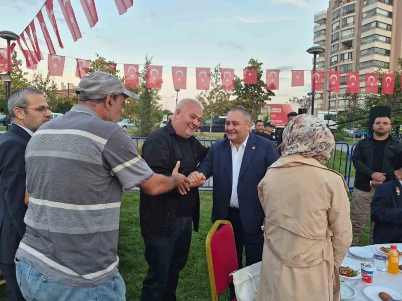 İçişleri Bakan Yardımcısı Bülent Turan, "Biz gaziliği sadece bireysel olarak değil, tüm bir millet olarak, tüm bir insan