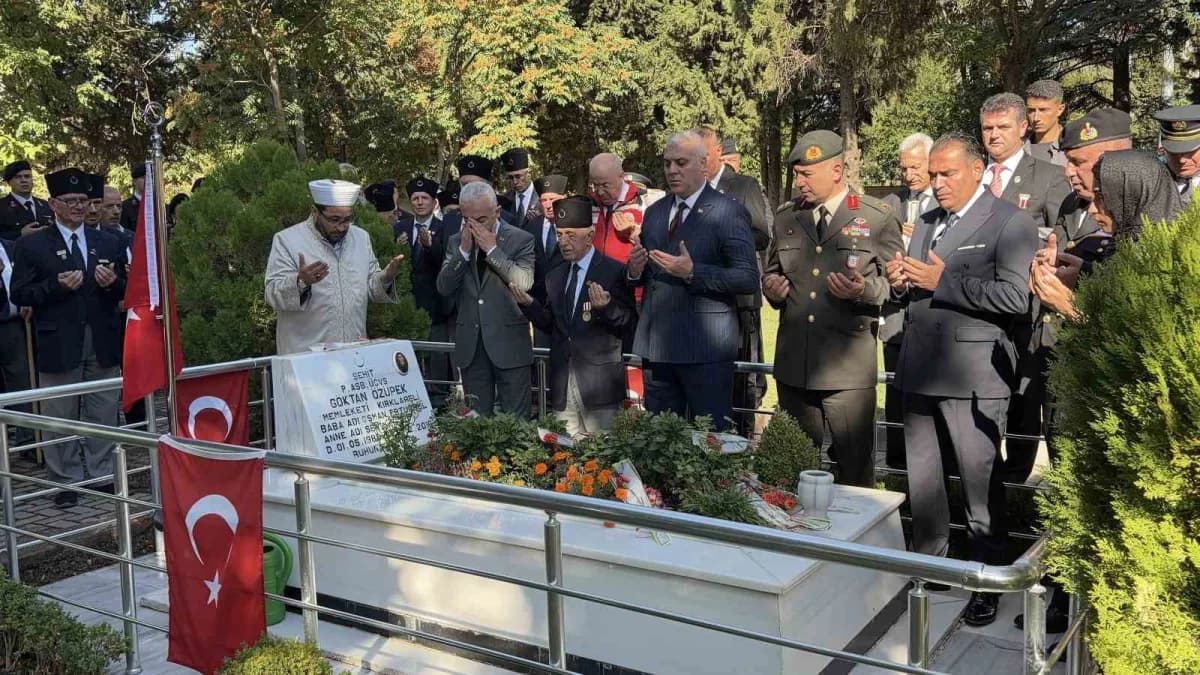 Kırklareli’nde 19 Eylül Gaziler Günü düzenlenen çeşitli etkinlikler ve törenle anıldı.