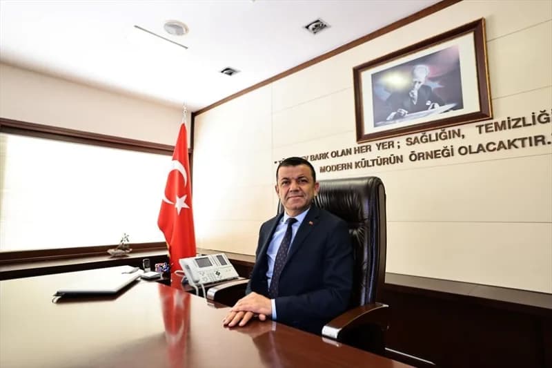 Denizli Büyükşehir Belediye Başkanı Bülent Nuri Çavuşoğlu, Gaziler Günü mesajı yayımlarken