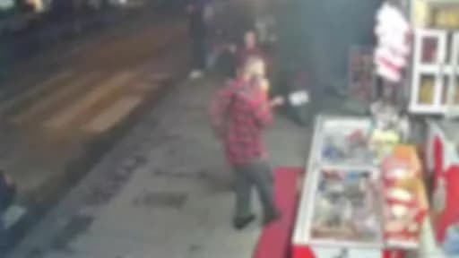 Gaziosmanpaşa Yenidoğan Mahallesi’nde taciz iddiası sonrası darp edilen ailenin güvenlik kamerası görüntüsü