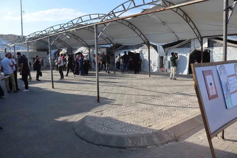Gazze Şeridi'ndeki yaklaşık 541 bin öğrenci, İsrail'in saldırıları nedeniyle 3 yıl aradan sonra 2026-2027 eğitim öğretim