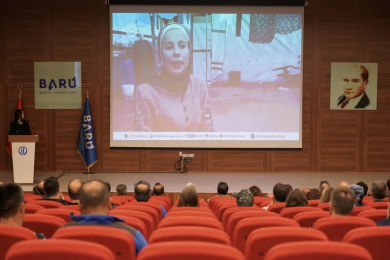Bartın Üniversitesinin (BARÜ) Bilim Kafe etkinliğinde Gazze’de yaşanan savaşın yükseköğretim üzerindeki etkileri ve öğre