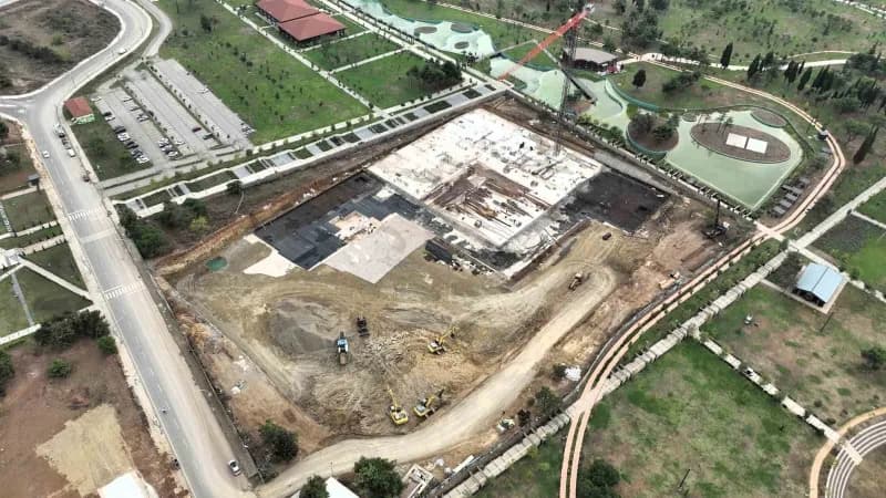 Gebze Millet Bahçesi Camii inşaat alanında temel ve betonarme çalışmaları devam ediyor