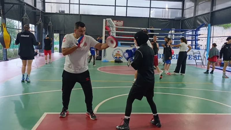 Türkiye Genç Kadınlar Boks Milli Takımı, Avrupa Şampiyonası, Dünya Şampiyonası ile Gençlik Olimpiyatları öncesi hazırlık