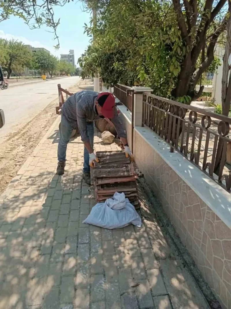Germencik Belediyesi, çöp konteynerlerinin çevresine mobilya, eski ev eşyası ve evsel atık bırakılmaması konusunda vatan