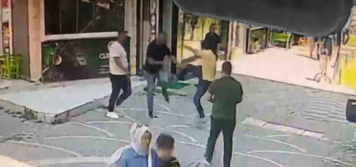 Sakarya'nın Geyve ilçesinde bir mimar ile Geyve Belediyesi Fen İşleri Müdürü ve haritacı ağabeyi arasında çıkan tartışma
