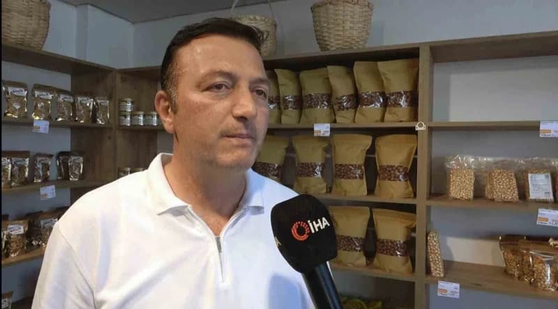 Giresun’da fındık işleme atölyesi sahibi İlker Uzuner, gurbetçilerin fındığı emanete bırakmak ya da satıp girmek yerine