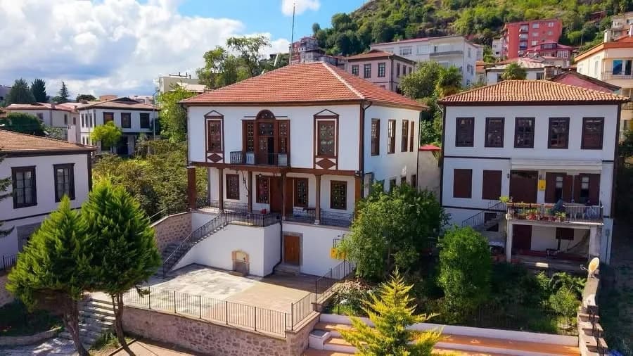 Giresun Zeytinlik semtinde restore edilen tarihi Necatibey Konağı binasının dış cephesi