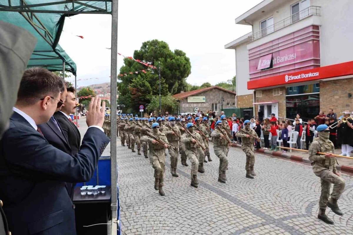 Çanakkale’nin Gökçeada ilçesinin düşman işgalinden kurtuluşunun 103’üncü yıl dönümü, düzenlenen tören ve etkinliklerle k
