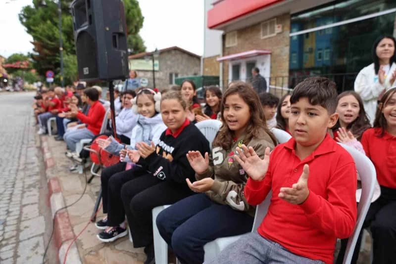 Gökçeada’nın kurtuluşunun 103’üncü yıl dönümü kutlama törenlerinden görüntü