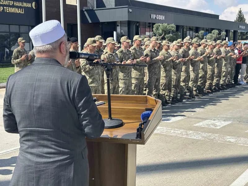 Zeytindalı Harekat Bölgesi'nde görevli Tankçı Uzman Çavuş Coşkun Sevim, görev esnasında rahatsızlanarak şehit oldu. Şehi