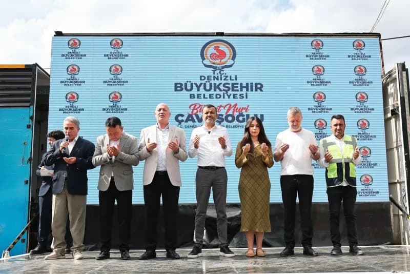 Denizli Büyükşehir Belediyesi, kent genelinde ve kırsal mahallelerde sürdürdüğü ulaşım yatırımları kapsamında, Denizli m