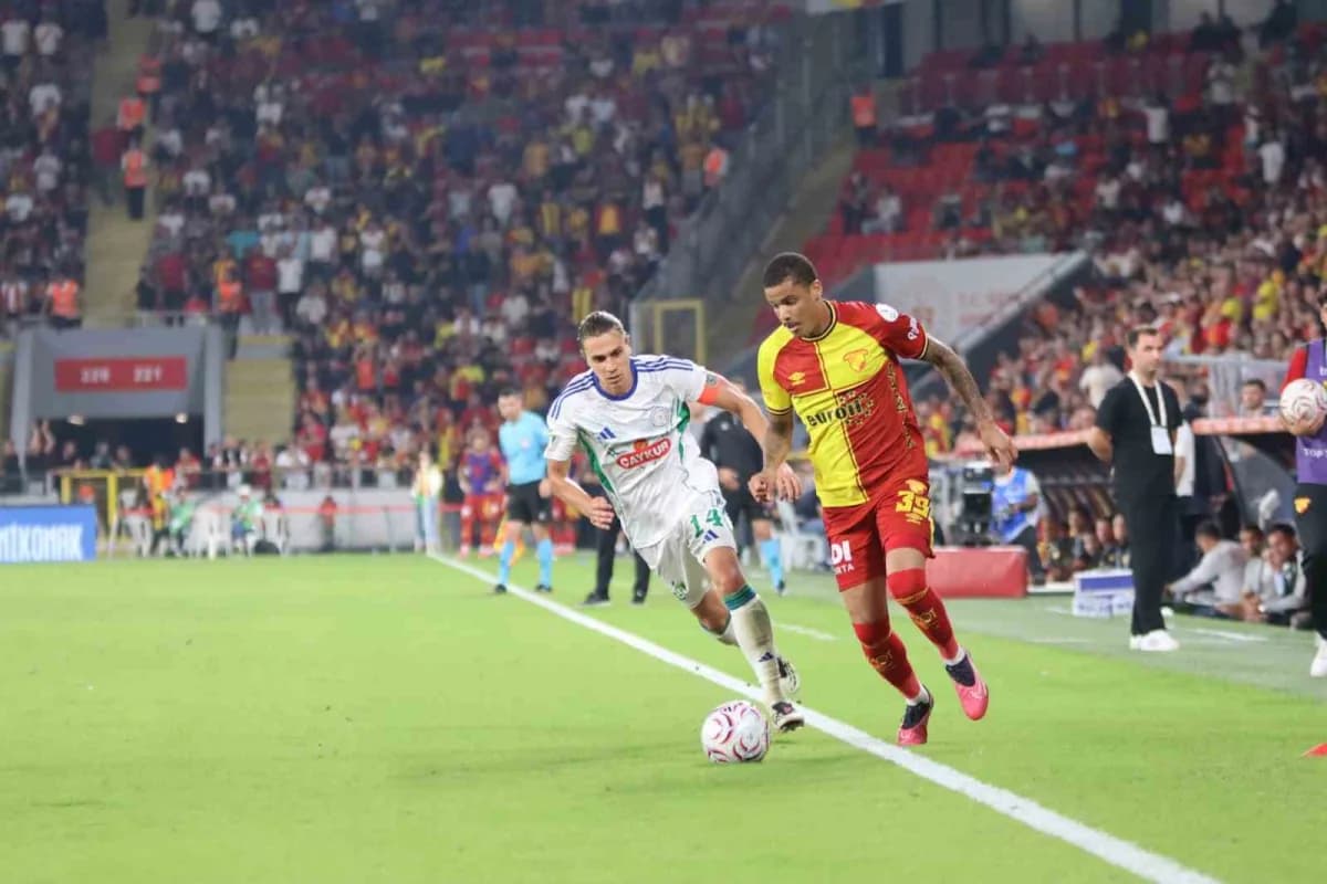 Trendyol Süper Lig'in 6. Haftasında Göztepe, sahasında Çaykur Rizespor ile 2-2 berabere kaldı.