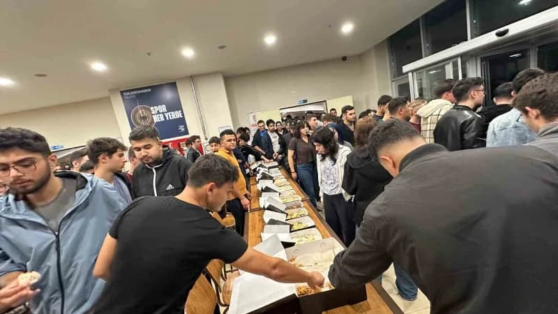 Gençlik ve Spor Bakanlığı (GSB) Eskişehir Yurtlarında barınmaya başlayan yeni öğrenciler için iletişim ve uyum toplantıl