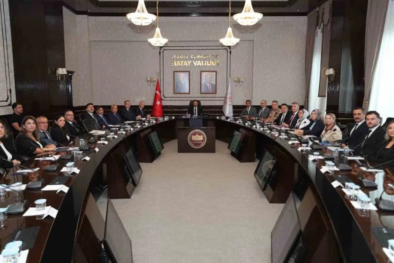 Hatay’da üniversite güvenlik ve barınma hizmetleri değerlendirme toplantısı