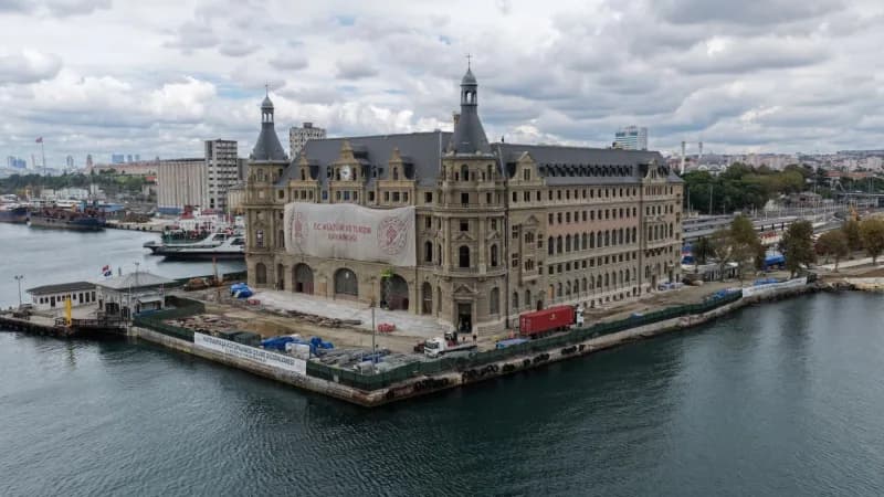Kültür ve Turizm Bakanı Mehmet Nuri Ersoy, sosyal medya hesabından yaptığı paylaşımda, Haydarpaşa Gar Sahası’nda yürütül