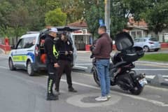 Tekirdağ Hayrabolu’da motosiklet sürücülerine yönelik trafik denetimi sırasında kontrol noktası