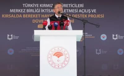 Tarım ve Orman Bakanı İbrahim Yumaklı Erzurum’da hayvancılık destekleri hakkında konuşuyor