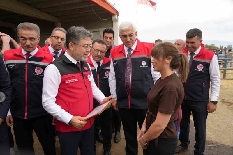 Erzurum’da Aziziye Hayvan Pazarı’nda Türkiye Kırmızı Et Üreticileri Merkez Birliği İktisadi İşletmesi Açılışı ve Kırsald