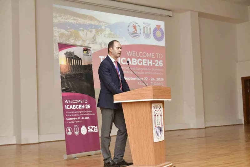 Muğla Sıtkı Koçman Üniversitesi veterinerlik fakültesi dekanı Prof. Dr. Artay Yağcı