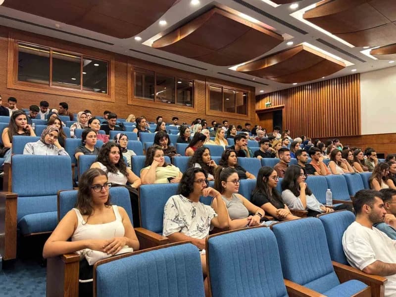 Hemşirelik öğrencilerine hastane Oryantasyon Eğitimi