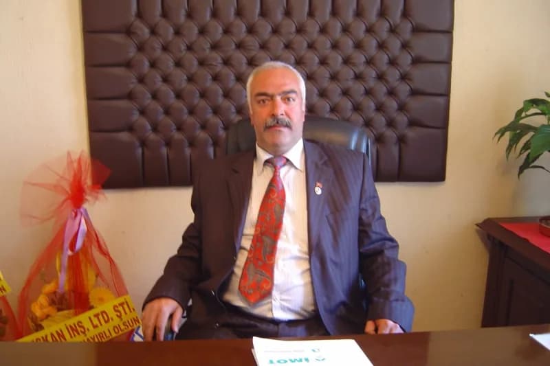 Kütahya Hisarcık ilçesi Şeyhler beldesinde eski Belediye Başkanı Alaattin Ölmez'in anısına düzenlenen tören